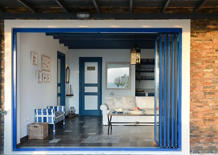 بيت للعطل Blue *